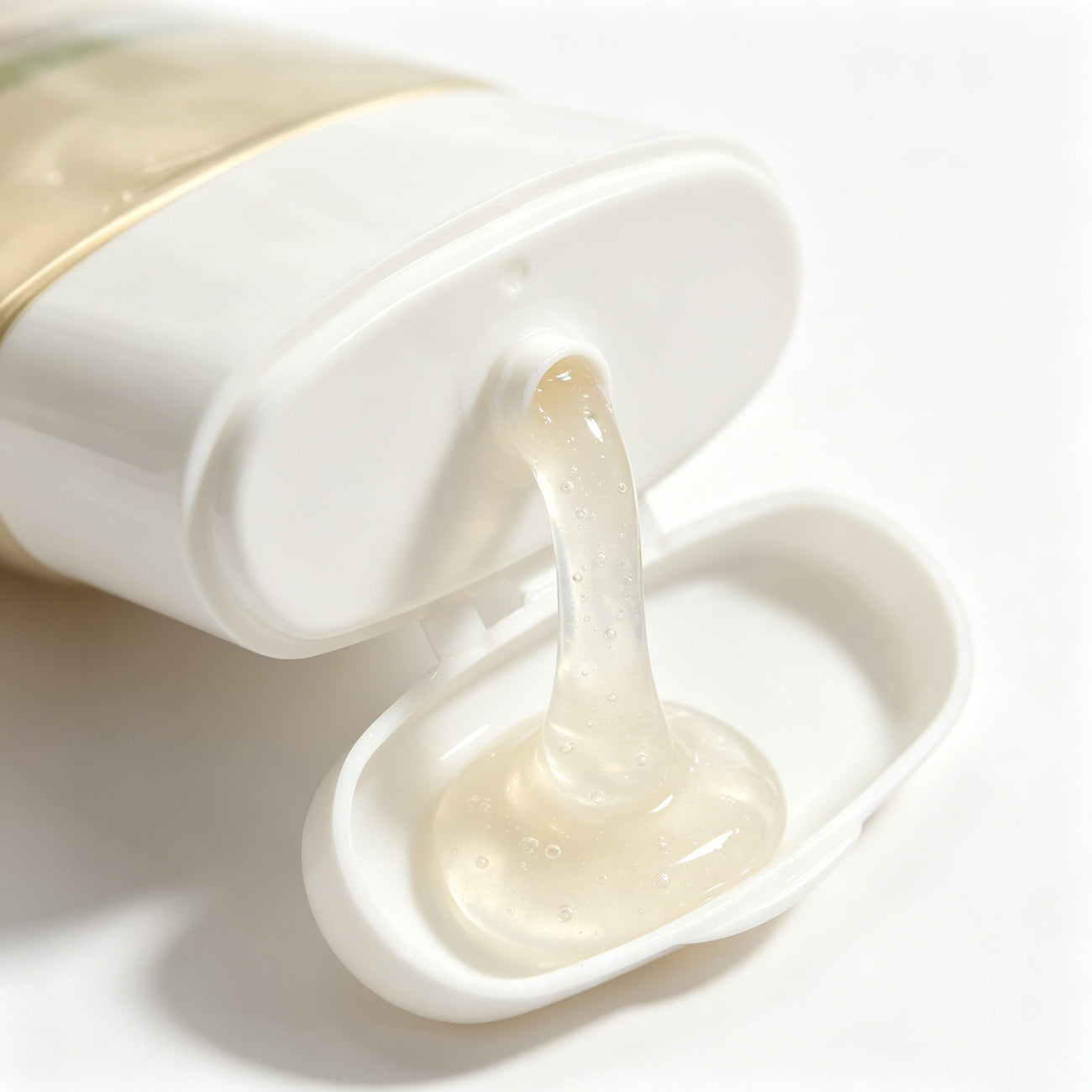 Snail Nourishing Facial Cleansing Gel